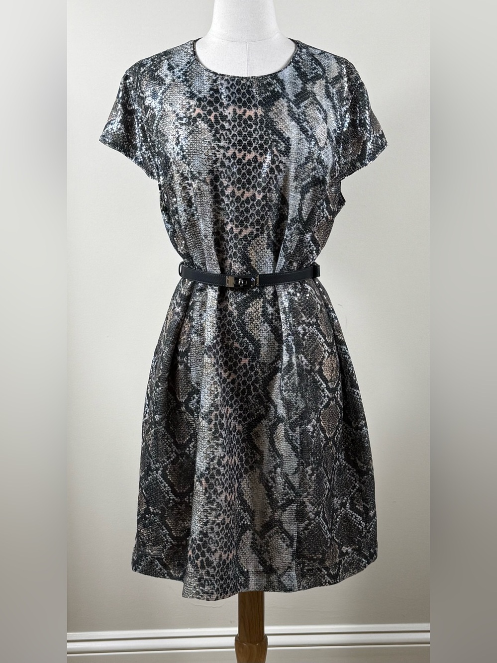 Elie Tahari Elissa Sequin Python Print Sheath Dress Snakeskin Sz Large